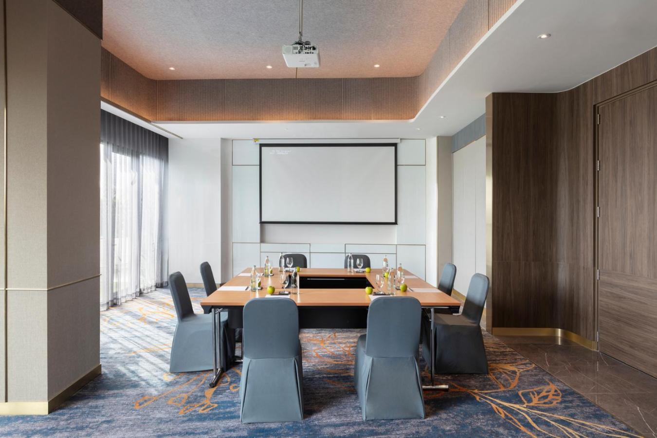 Oakwood Suites Tiwanon Bangkok Nonthaburi Ngoại thất bức ảnh